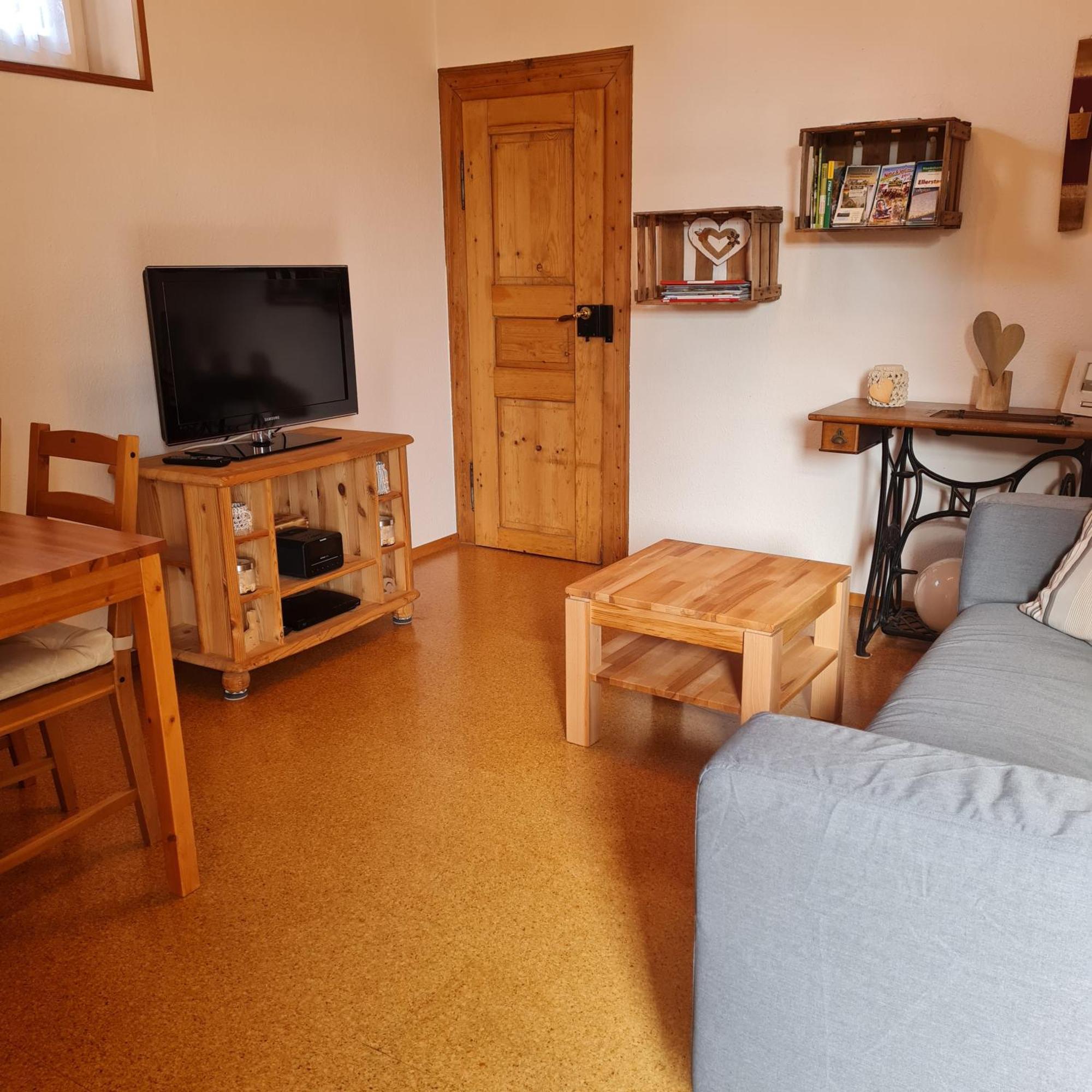 Fewo Pfalzwohnung Ellerstadt 外观 照片